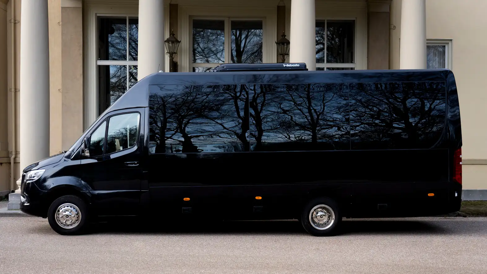 Mercedes Sprinter Bus
